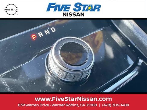 Used 2022 Jeep Grand Cherokee Altitude AWD/4WD image 31