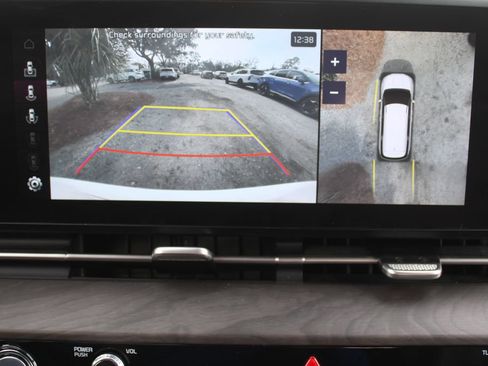 Certified 2023 Kia Carnival SX image 66