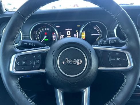 Used 2023 Jeep Wrangler Unlimited Sahara w/ Cold Weather Group AWD/4WD image 26