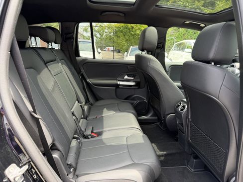 Used 2026 Mercedes-Benz GLB 250 image 27