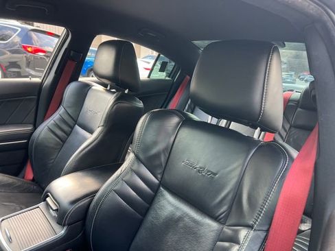 Used 2018 Dodge Charger SRT w/ Technology Group image 15