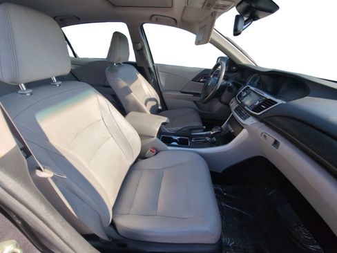 Used 2014 Honda Accord EX-L image 17