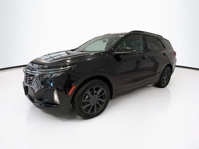 Used 2023 Chevrolet Equinox RS w/ RS Leather Package AWD/4WD image 3