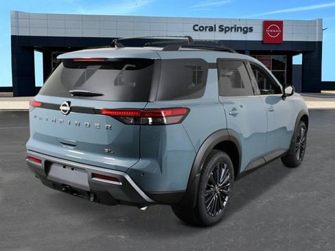 New 2026 Nissan Pathfinder SL w/ SL Premium Package (P04) FWD image 5