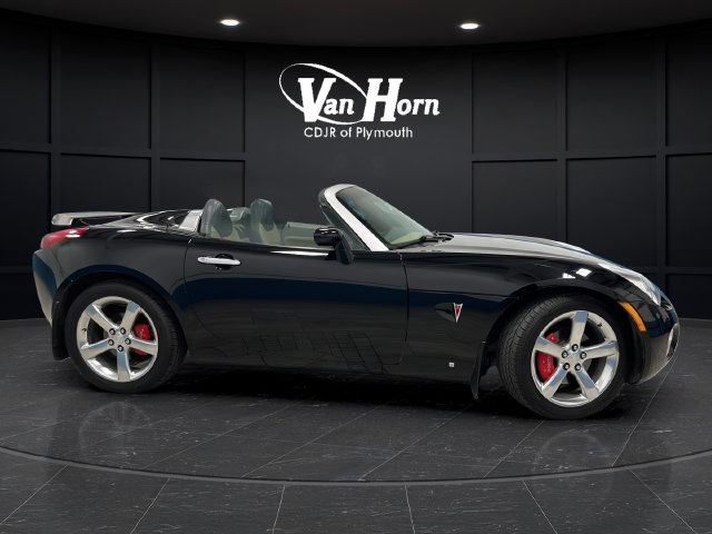 Used 2006 Pontiac Solstice Convertible w/ Premium Package RWD image 8