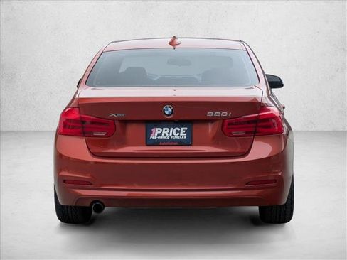 Used 2018 BMW 320i xDrive Sedan image 6