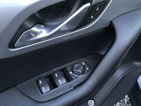 Used 2019 Chevrolet Blazer LT image 22