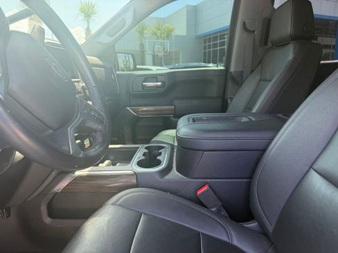 Used 2021 Chevrolet Silverado 1500 LT Trail Boss w/ Convenience Package II AWD/4WD image 8