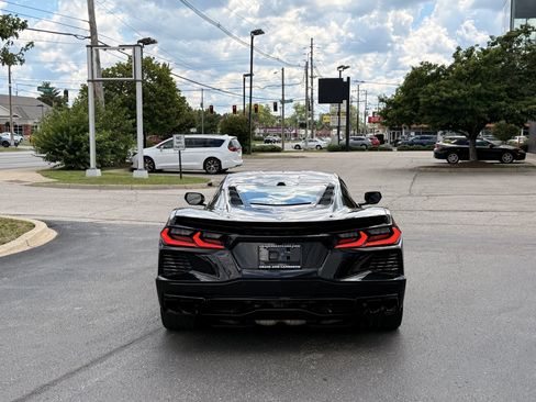 Used 2024 Chevrolet Corvette Stingray Preferred Cpe w/ Battery Protection Package RWD image 9