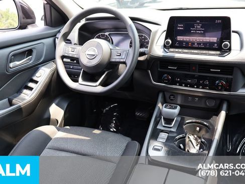 Used 2024 Nissan Rogue SV FWD image 26