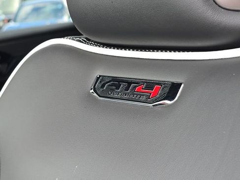 Used 2025 GMC Yukon XL AT4 Ultimate AWD/4WD image 29