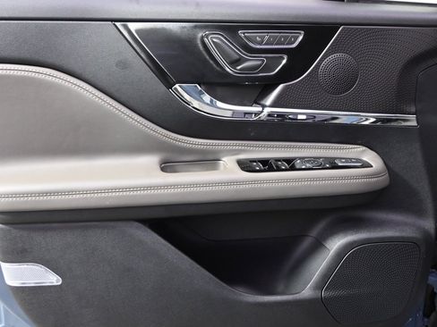New 2026 Lincoln Corsair Reserve w/ Jet Appearance Package image 22