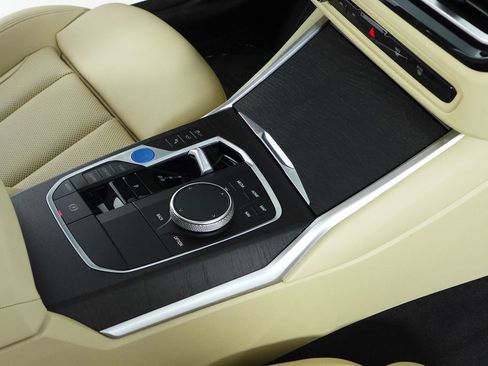 Used 2023 BMW i4 eDrive35 w/ Premium Package RWD image 15