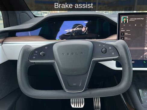 Used 2022 Tesla Model X image 7