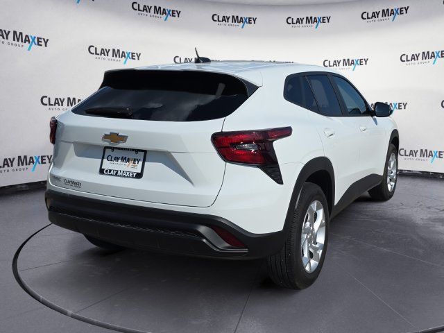 New 2026 Chevrolet Trax LS w/ LS Convenience Package FWD image 5