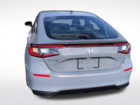 Used 2025 Honda Civic Sport image 7