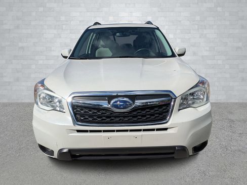 Used 2016 Subaru Forester 2.5i Touring w/ Eyesight & Navigation System image 3