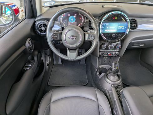 Used 2022 MINI Cooper 4-Door Hardtop w/ Storage Package FWD image 16
