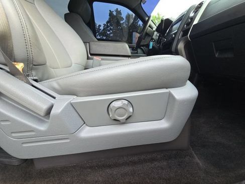 Used 2014 Ford F150 XLT w/ XLT Chrome Package RWD image 17