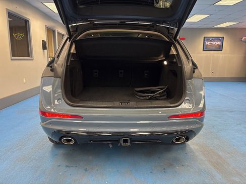 Used 2024 Lincoln Corsair Grand Touring w/ Equipment Group 301A image 8