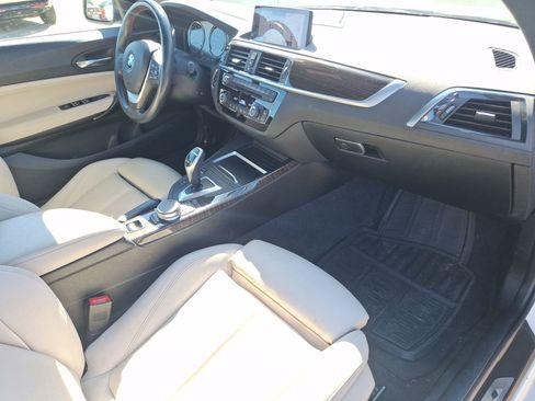 Used 2020 BMW 230i Convertible w/ Premium Package image 32