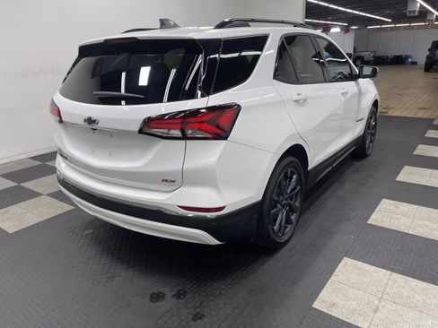 Used 2022 Chevrolet Equinox RS w/ RS Leather Package FWD image 5