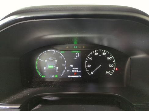 Certified 2025 Honda CR-V Sport image 13