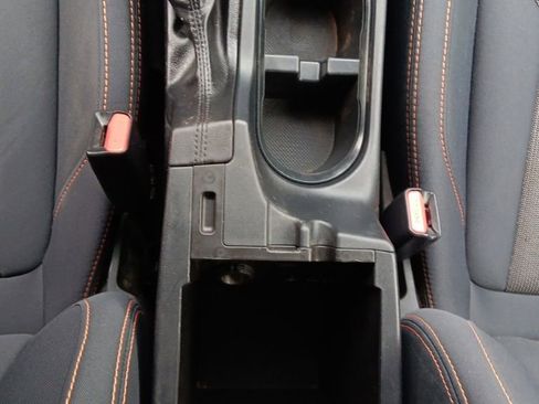 Used 2019 Subaru Crosstrek 2.0i Premium image 24