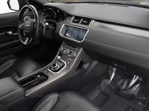 Used 2019 Land Rover Range Rover Evoque image 14