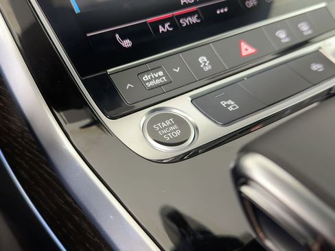 New 2026 Audi Q7 2.0T Premium image 17