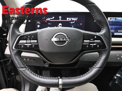 Used 2023 Nissan Ariya AWD image 10