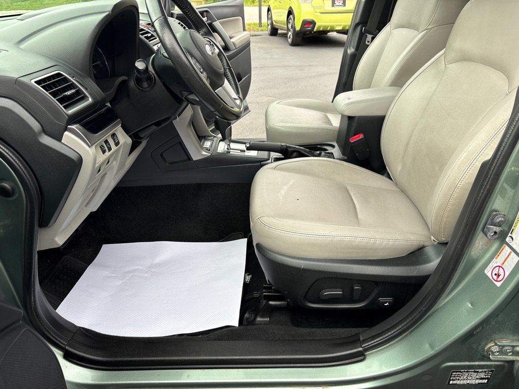 Used 2018 Subaru Forester 2.5i Limited AWD/4WD image 11