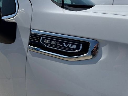 Used 2022 GMC Sierra 1500 SLE w/ X31 Off-Road Package AWD/4WD image 18