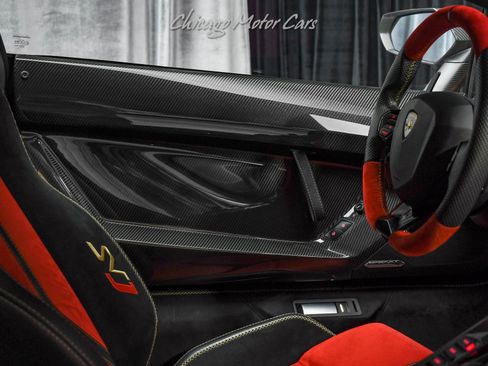 Used 2019 Lamborghini Aventador SVJ AWD/4WD image 26