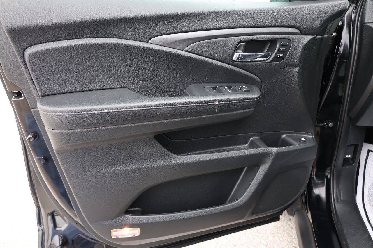 Used 2023 Honda Ridgeline RTL-E image 12