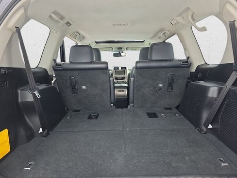 Used 2017 Lexus GX 460 Premium image 14