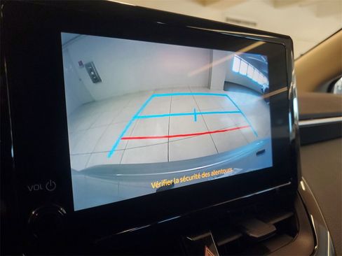 Used 2023 Toyota Corolla LE image 26