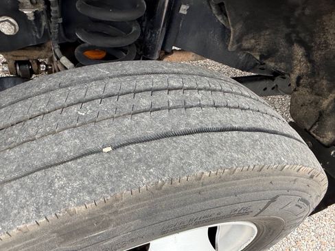 Used 2019 Ford F550 4x4 Regular Cab Super Duty image 10