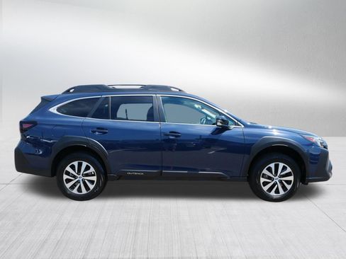 Used 2025 Subaru Outback Premium AWD/4WD image 8