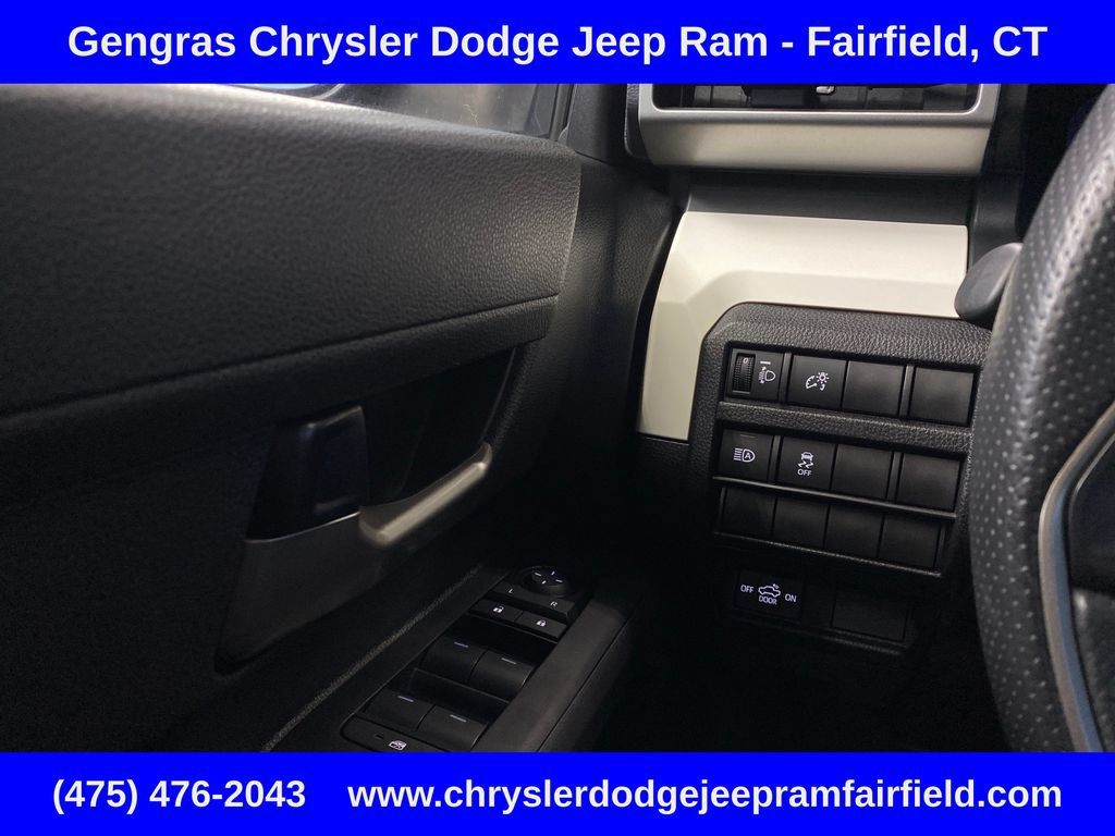 Used 2024 Toyota Tacoma TRD Off-Road AWD/4WD image 20