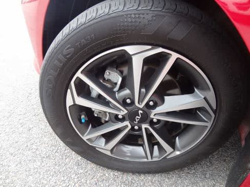 Used 2024 Kia Forte LXS FWD image 33