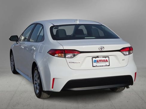 Certified 2025 Toyota Corolla LE FWD image 7