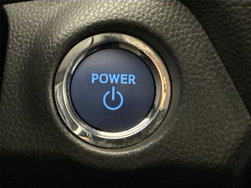 Used 2022 Toyota RAV4 XLE image 26