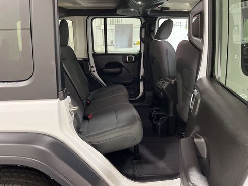 Used 2024 Jeep Wrangler Sport S image 23