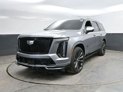 Used 2025 Cadillac Escalade V AWD/4WD image 8