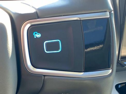 New 2025 Ford Expedition Active AWD/4WD image 18