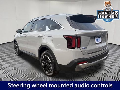 Used 2025 Kia Sorento S w/ Panoramic Sunroof Package AWD/4WD image 7