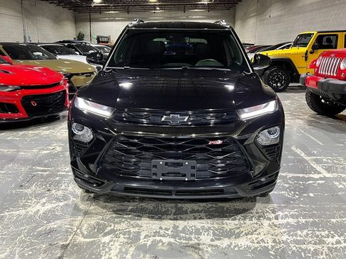 Used 2023 Chevrolet TrailBlazer RS w/ Sun and Liftgate Package image 2