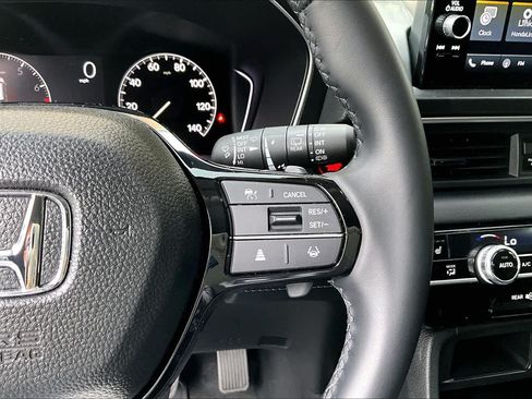 Used 2025 Honda Pilot EX-L image 23
