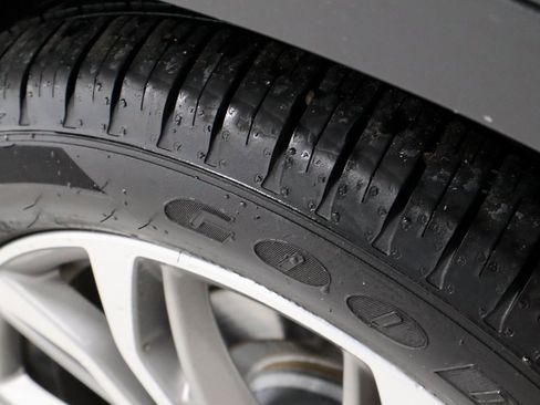 Used 2017 BMW X1 xDrive28i image 21